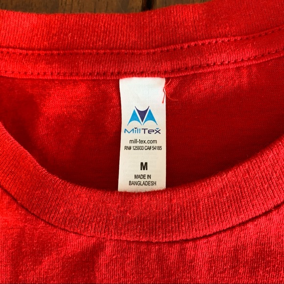 NWOT, Scarface Tony Montana Screen Print T-shirt, Red, size M - Picture 4 of 5